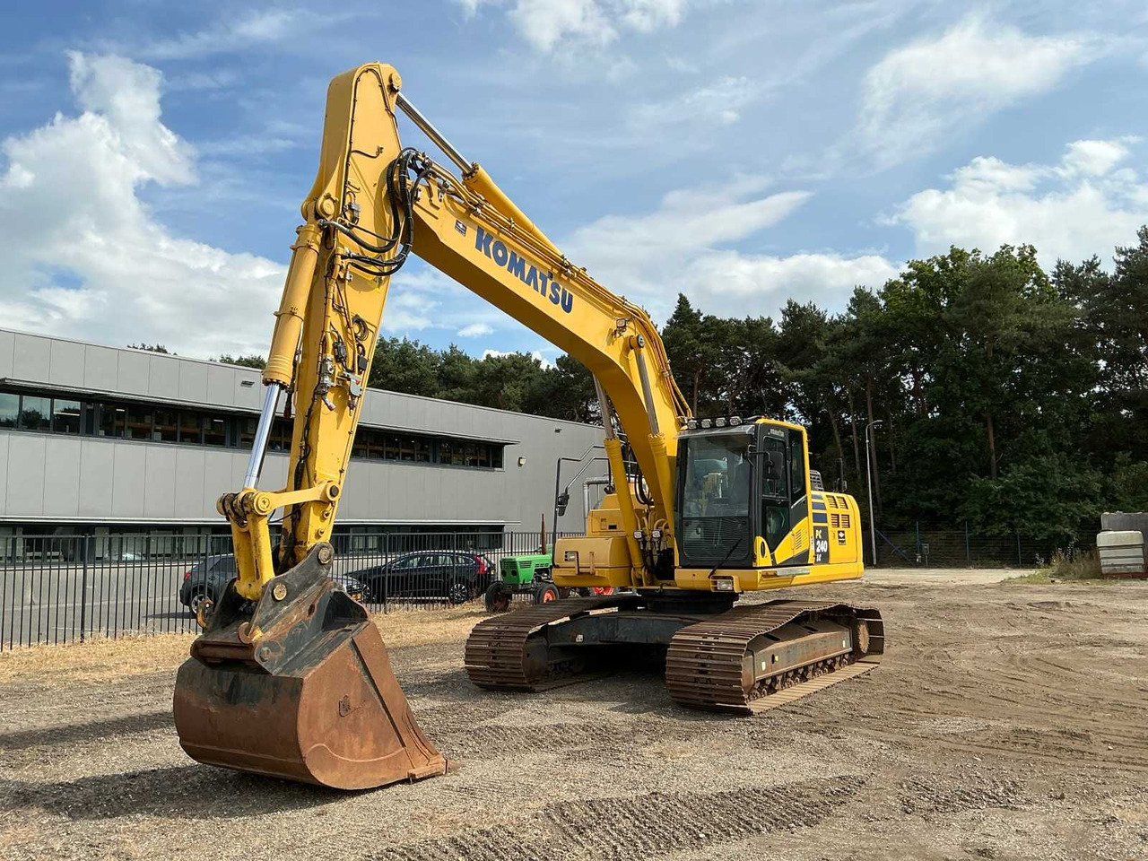 Komatsu PC240LC - Crawler excavator: picture 1 Komatsu PC240LC - Crawler excavator: picture 1