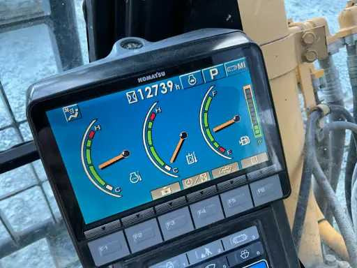Crawler excavator Komatsu PC450LC: picture 23