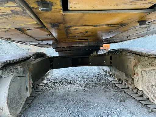 Crawler excavator Komatsu PC450LC: picture 15