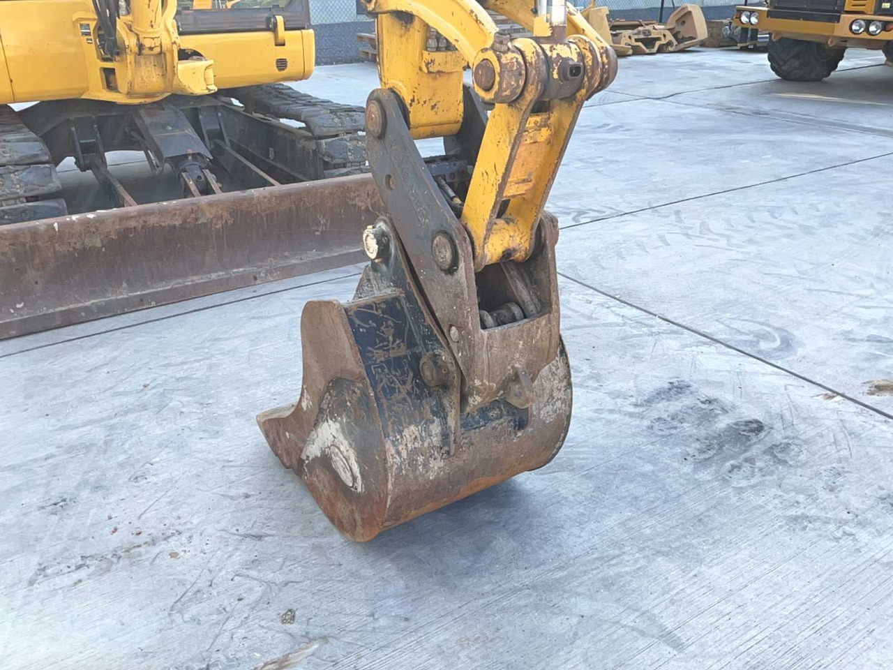 Crawler excavator Komatsu PC80MR: picture 19