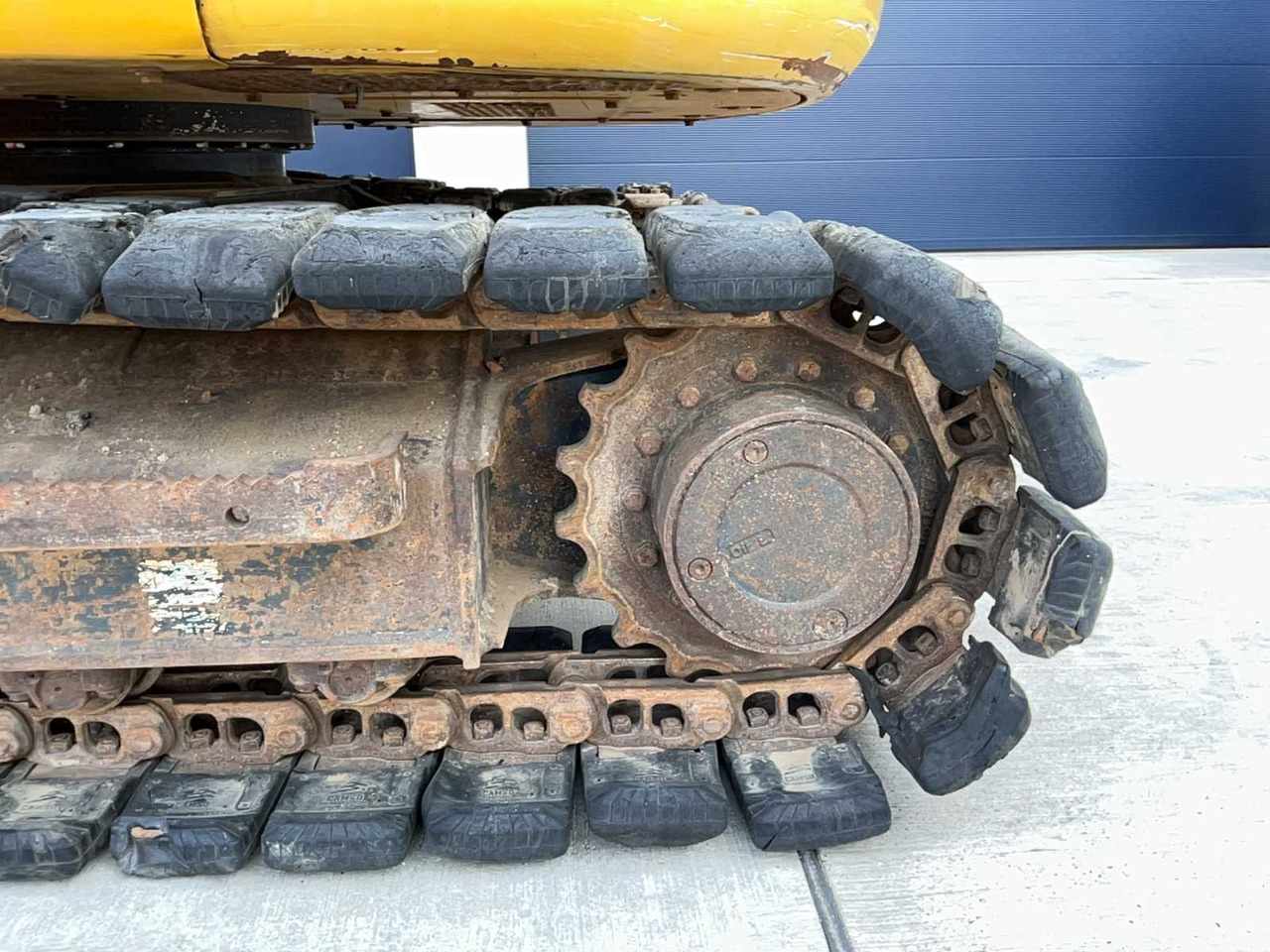 Crawler excavator Komatsu PC80MR: picture 12