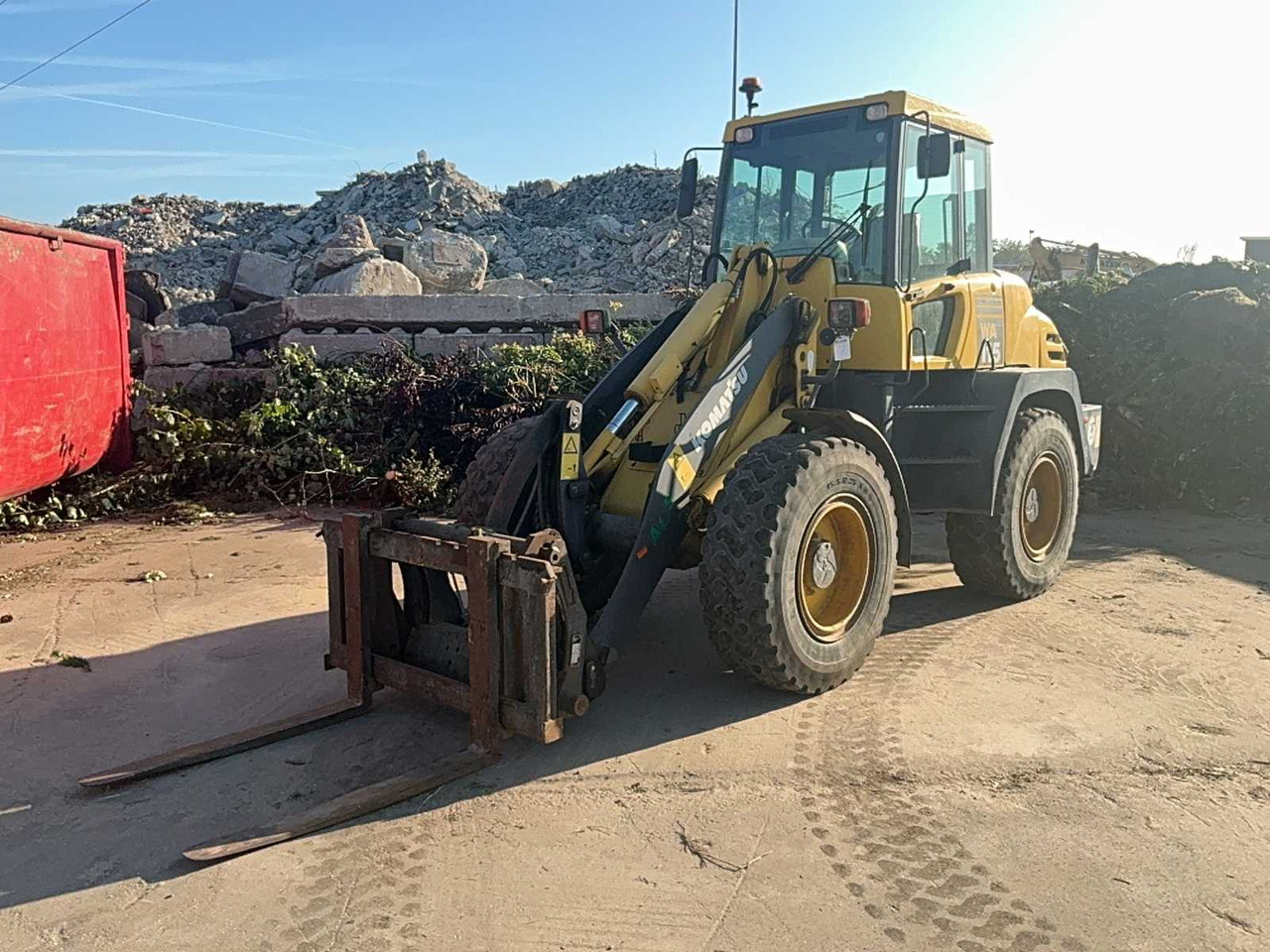 Komatsu WA 115 - Wheel loader: picture 1 Komatsu WA 115 - Wheel loader: picture 1