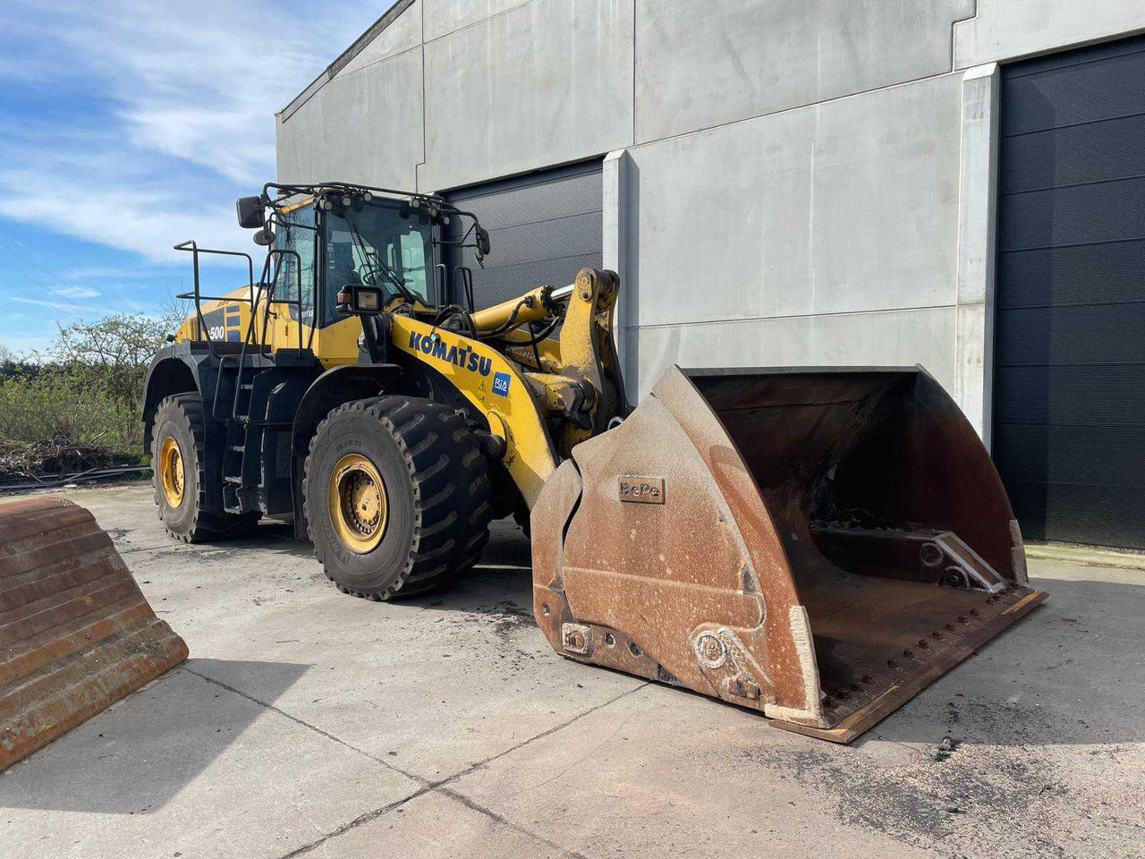 Komatsu WA500-8 - Wheel loader: picture 4 Komatsu WA500-8 - Wheel loader: picture 4