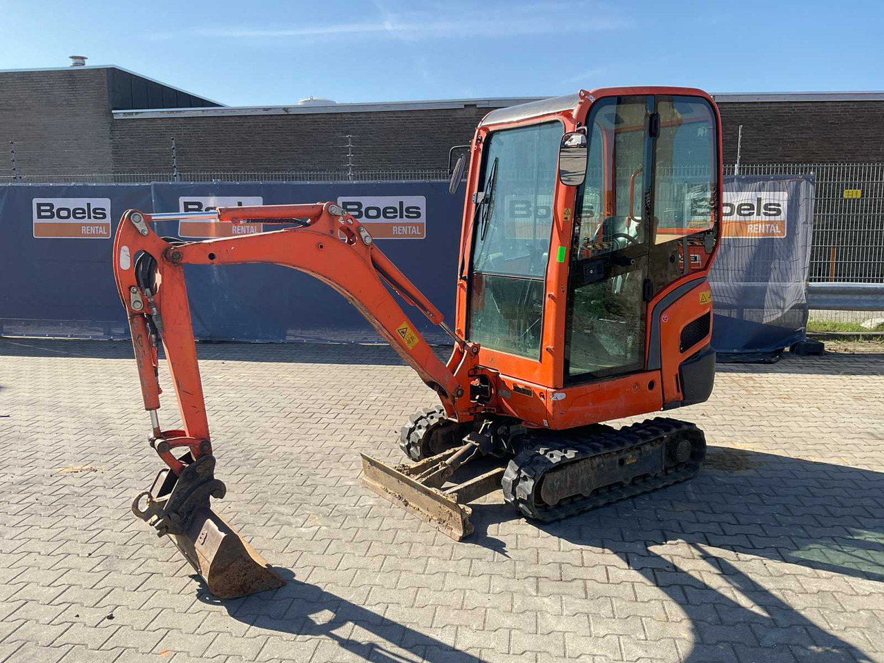 Kubota KX016-4G - Mini excavator: picture 1 Kubota KX016-4G - Mini excavator: picture 1