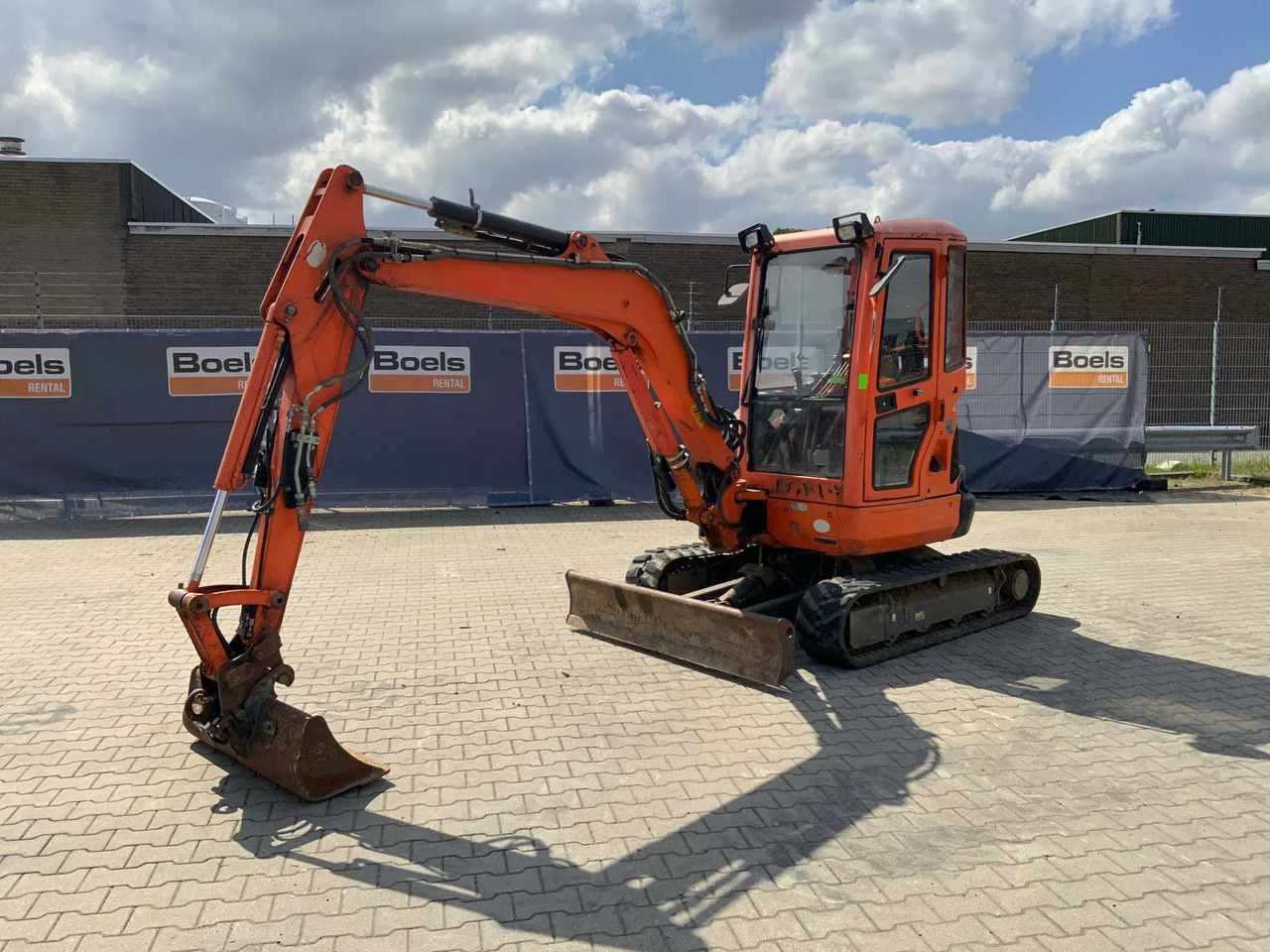 Kubota U35-3A3 - Mini excavator: picture 1 Kubota U35-3A3 - Mini excavator: picture 1