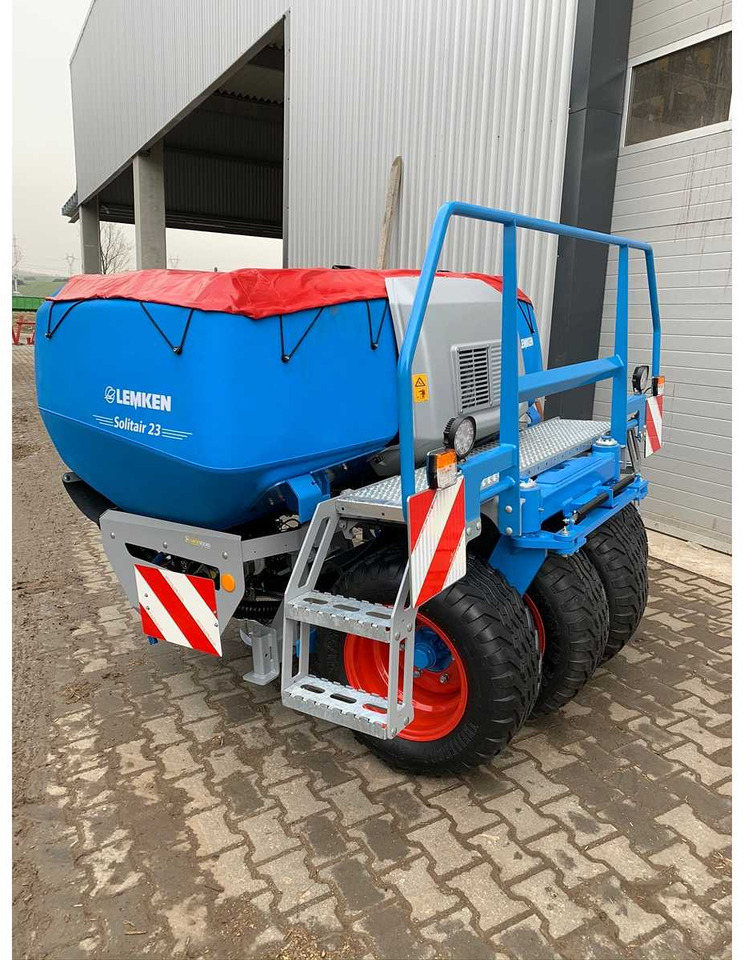 LEMKEN SOLITAIR + ZIRKON + FRONT TANK Solitair 12K/600 + Zirkon 12K/600 + Front Tank Solitair 23 - Sowing equipment: picture 3 LEMKEN SOLITAIR + ZIRKON + FRONT TANK Solitair 12K/600 + Zirkon 12K/600 + Front Tank Solitair 23 - Sowing equipment: picture 3