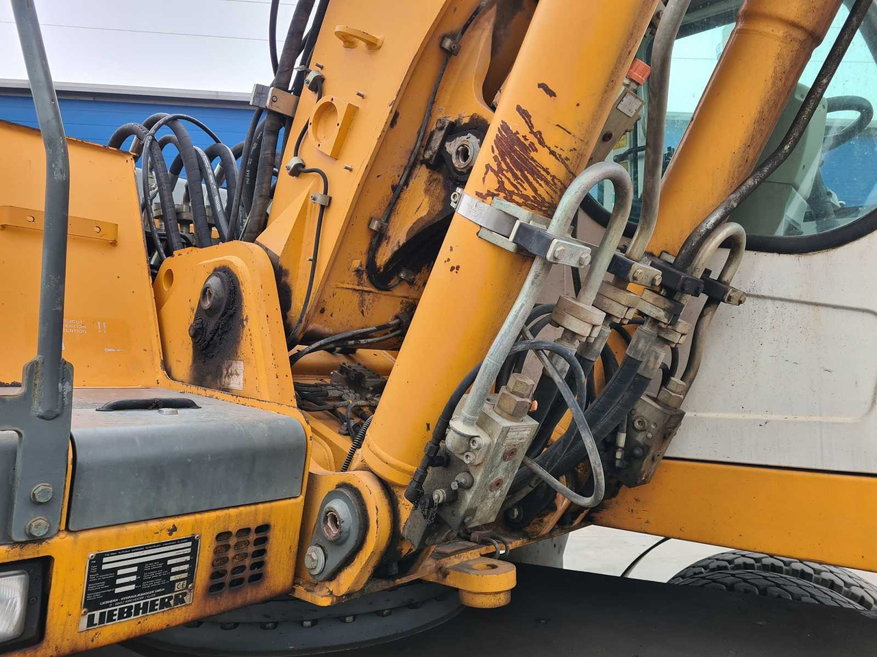 Wheel excavator LIEBHERR - A900C - WHEELED EXCAVATOR - 2006: picture 19