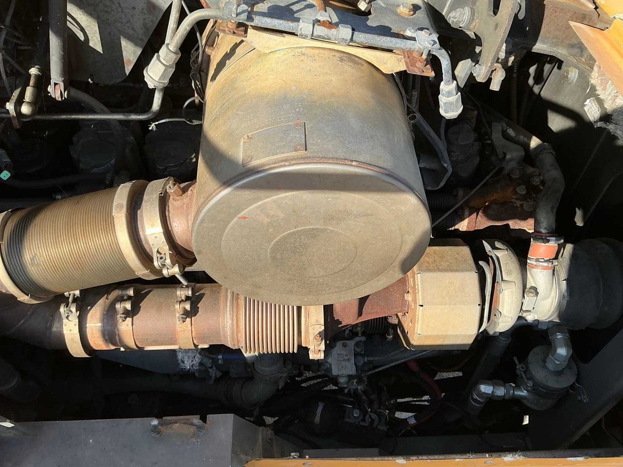 LIEBHERR - L576 - SHOVEL - 2014 - Wheel loader: picture 3 LIEBHERR - L576 - SHOVEL - 2014 - Wheel loader: picture 3