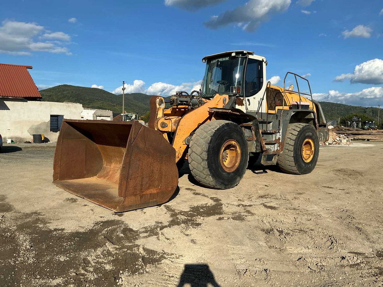 LIEBHERR - L576 - SHOVEL - 2014 - Wheel loader: picture 1 LIEBHERR - L576 - SHOVEL - 2014 - Wheel loader: picture 1