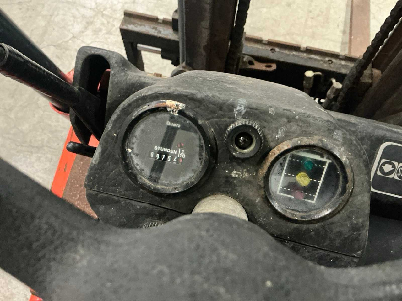 Forklift LINDE E15 FORKLIFT: picture 8