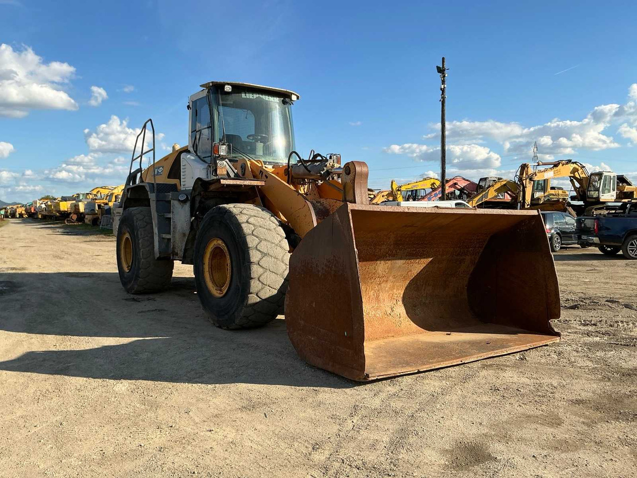 Liebherr L576 - Wheel loader: picture 2 Liebherr L576 - Wheel loader: picture 2