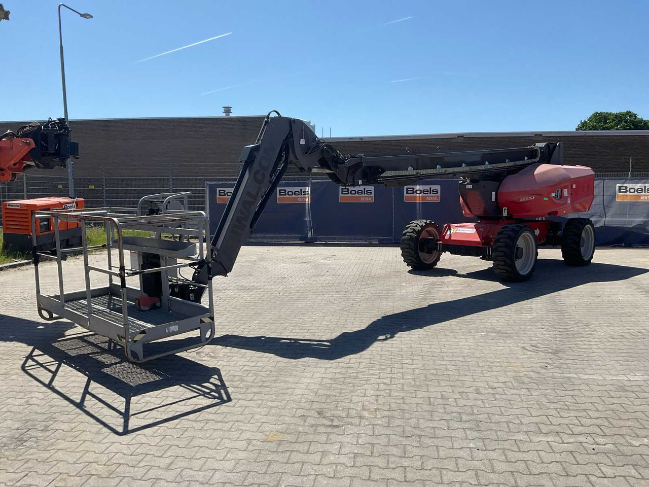 Manitou 280TJ - Aerial platform: picture 2 Manitou 280TJ - Aerial platform: picture 2