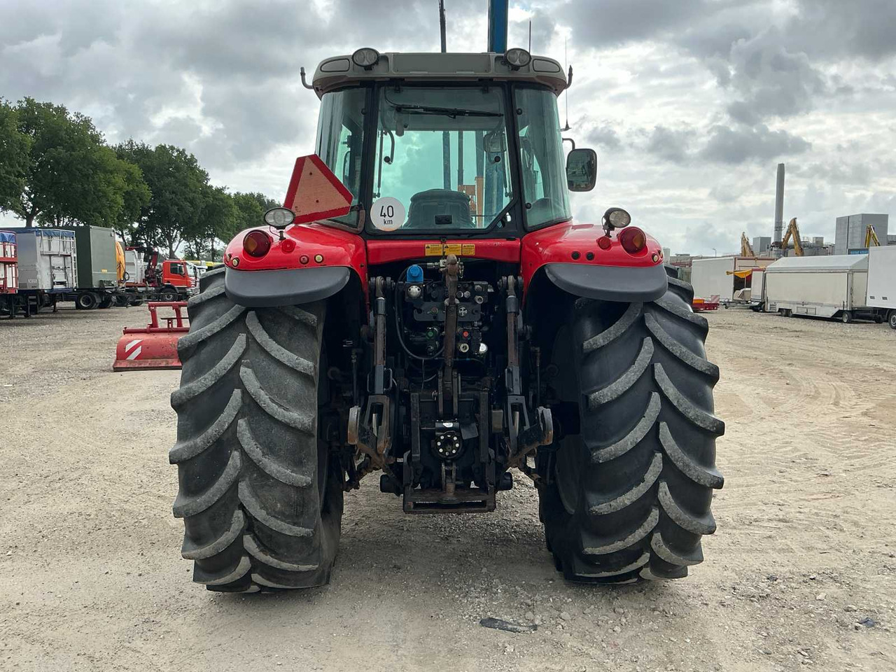 Farm tractor Massey Ferguson 6495 Dynashift: picture 6