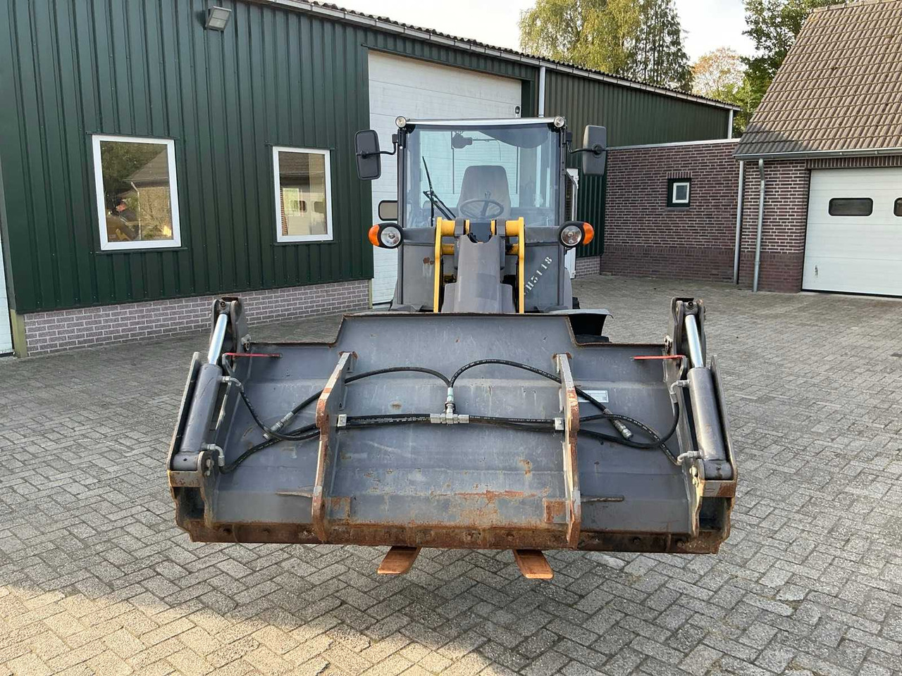 Mecalac AX850 - Wheel loader: picture 2 Mecalac AX850 - Wheel loader: picture 2