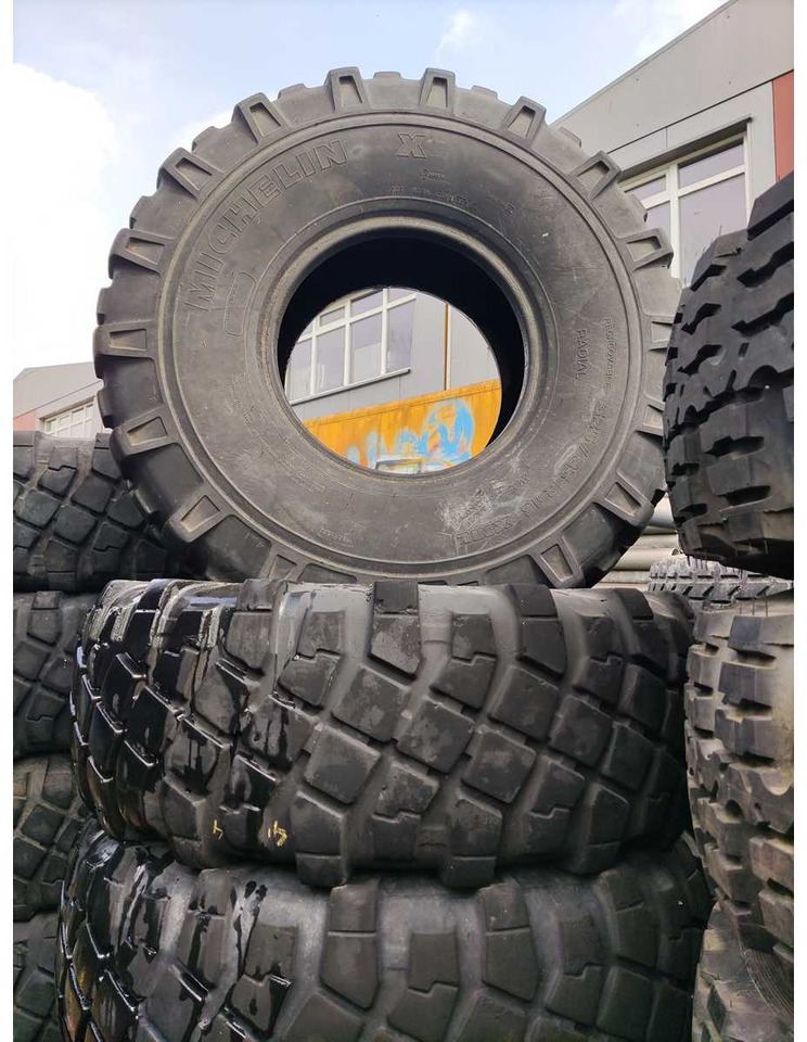 Michelin XML 325/85R16 - Wheels and tires for Farm tractor: picture 2 Michelin XML 325/85R16 - Wheels and tires for Farm tractor: picture 2