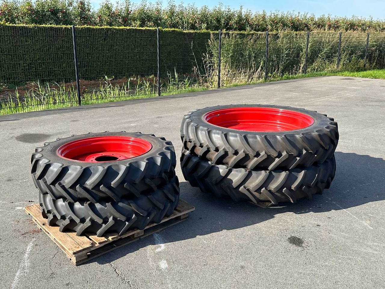 Mitas AC85 - Wheels and tires for Farm tractor: picture 1 Mitas AC85 - Wheels and tires for Farm tractor: picture 1