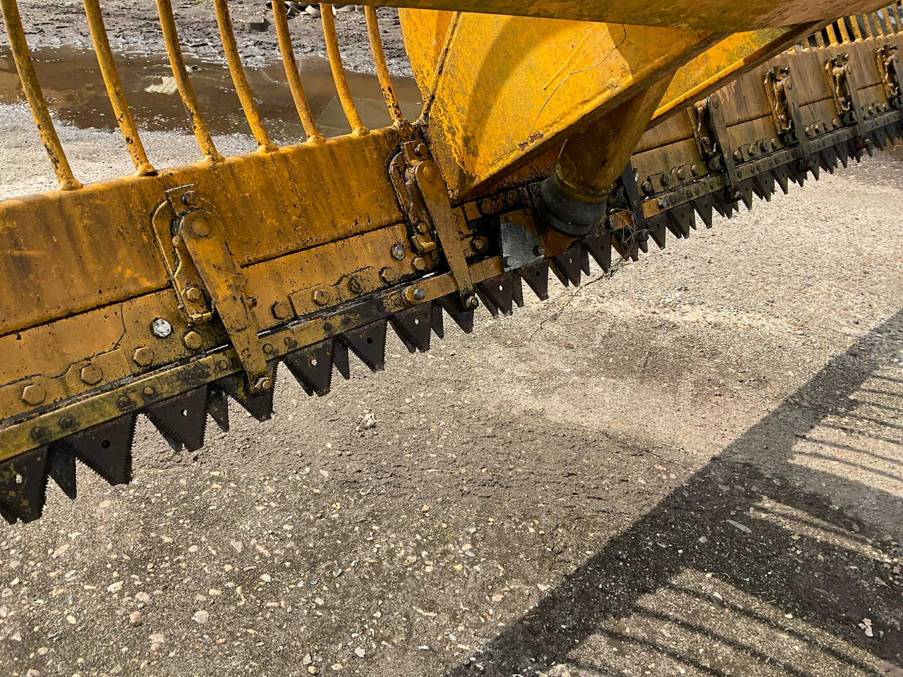 Flail mower/ Mulcher Mower bucket with extension boom: picture 12