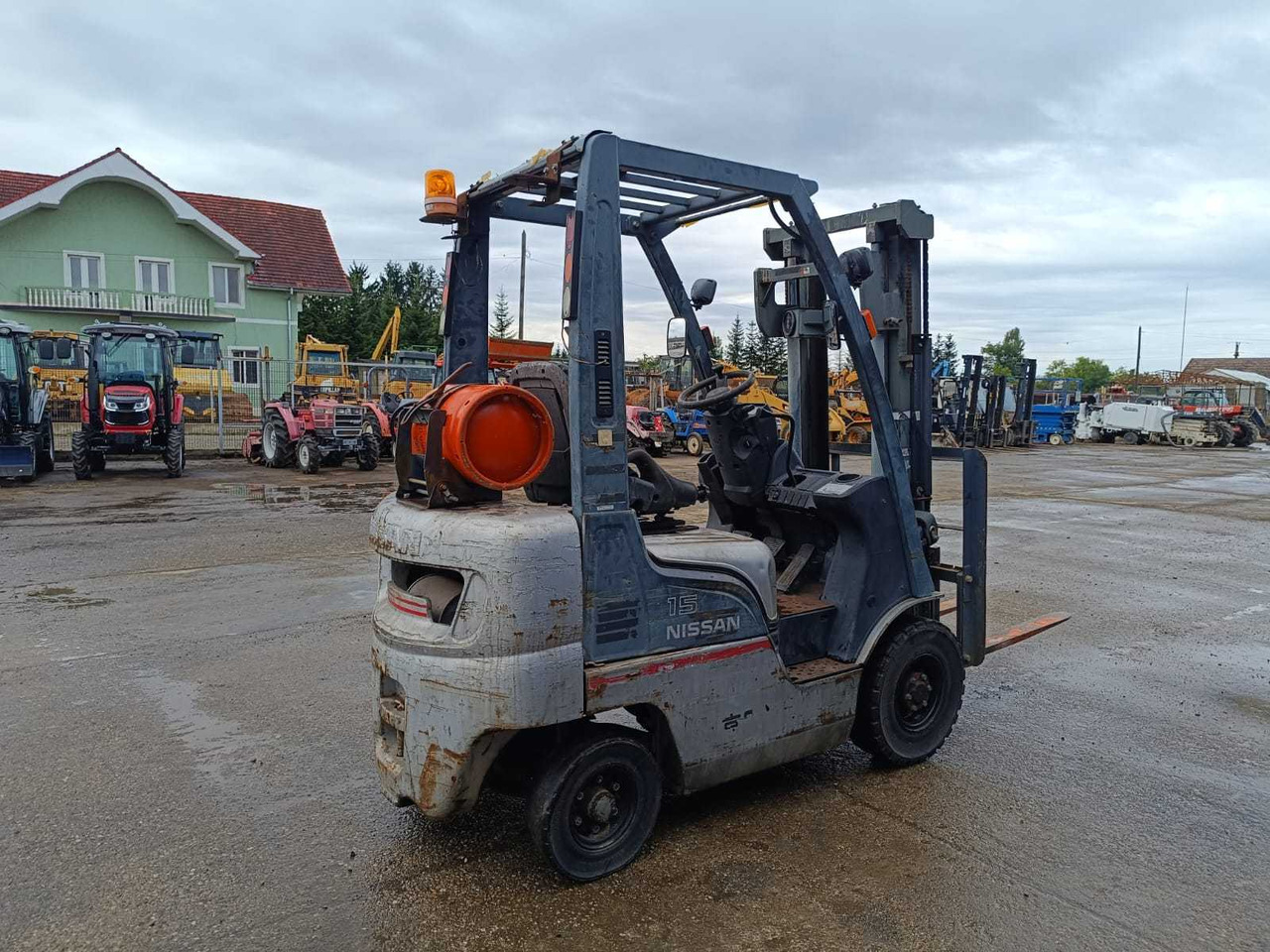 NISSAN - L01A15W - FORKLIFT TRUCKS - 2000 - Forklift: picture 5 NISSAN - L01A15W - FORKLIFT TRUCKS - 2000 - Forklift: picture 5