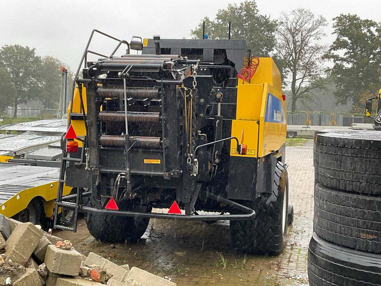 New Holland BB940R - Square baler: picture 4 New Holland BB940R - Square baler: picture 4