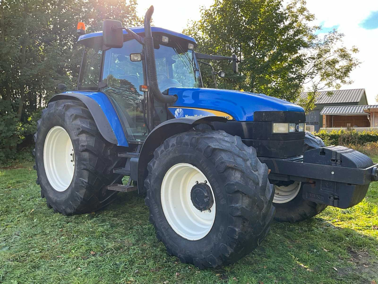 New holland TM140 - Farm tractor: picture 4 New holland TM140 - Farm tractor: picture 4