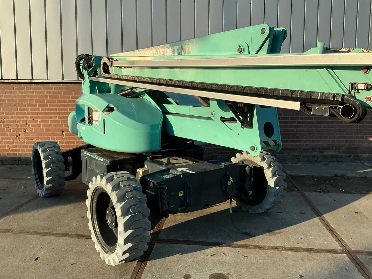 Niftylift HR21 Hybrid 4x4 MK2 - Aerial platform: picture 4 Niftylift HR21 Hybrid 4x4 MK2 - Aerial platform: picture 4