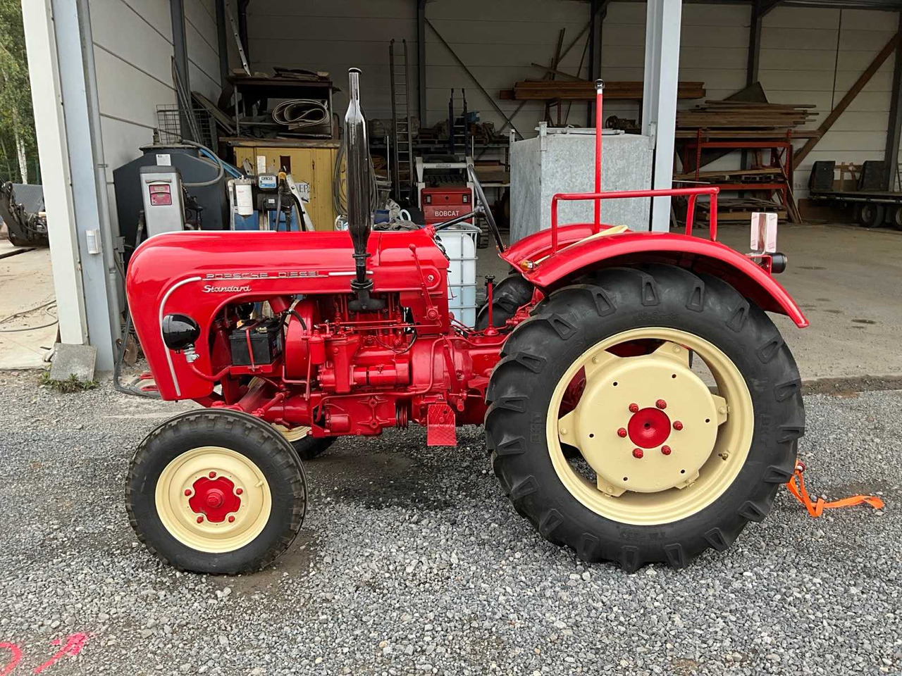 Porsche 218 standard - Farm tractor: picture 2 Porsche 218 standard - Farm tractor: picture 2