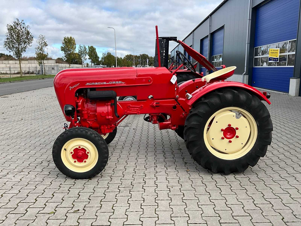 Porsche Junior 108L - Farm tractor: picture 5 Porsche Junior 108L - Farm tractor: picture 5