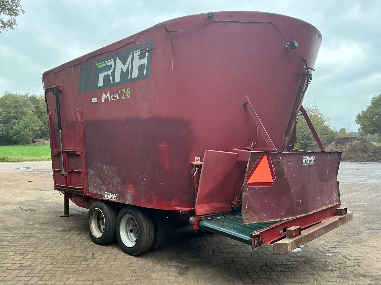RMH Mixell 26 - Forage mixer wagon: picture 2 RMH Mixell 26 - Forage mixer wagon: picture 2