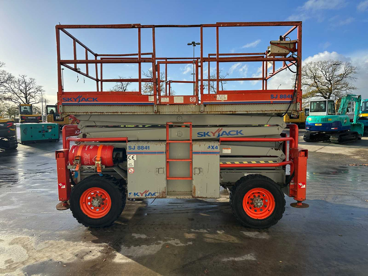 SKYJACK - 2009 - SJ-8841 - AERIAL PLATFORM - Aerial platform: picture 4 SKYJACK - 2009 - SJ-8841 - AERIAL PLATFORM - Aerial platform: picture 4