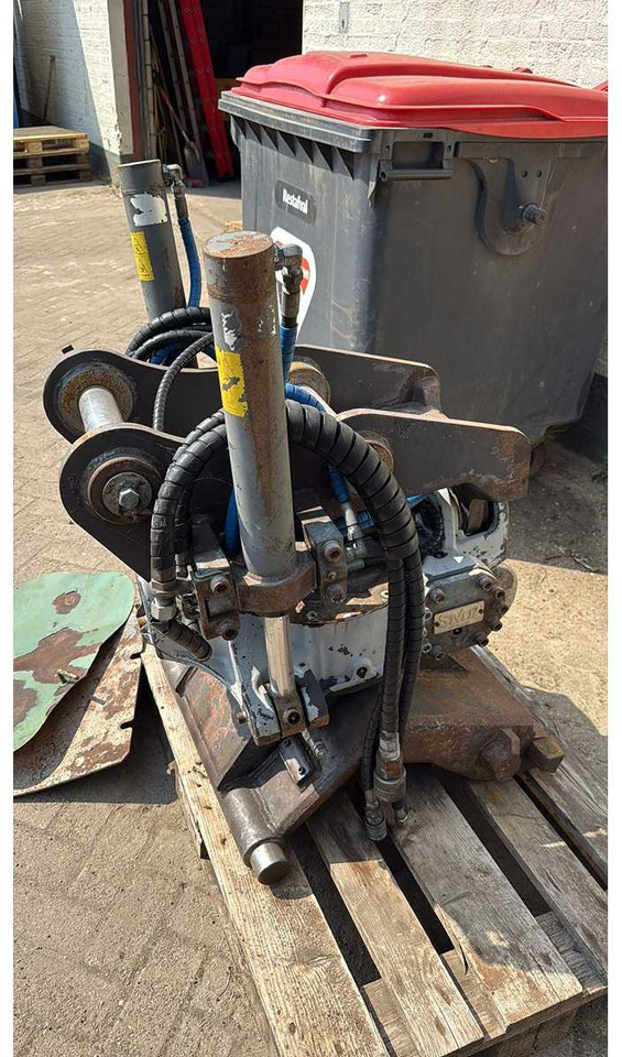 SMP 15 - Excavator bucket: picture 3 SMP 15 - Excavator bucket: picture 3