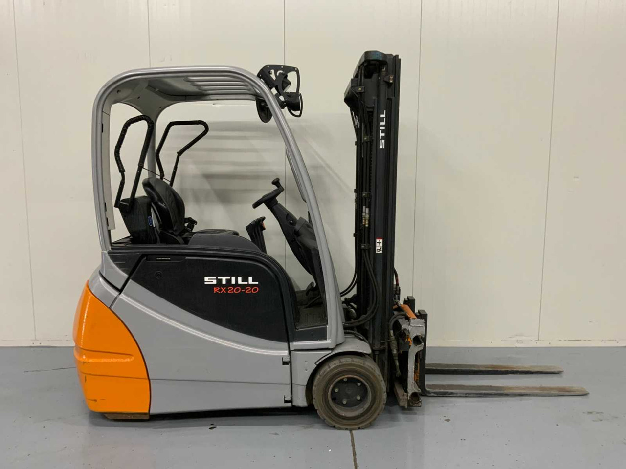 STILL RX20-20 - 4.7M TRIPLEX, FREE-LIFT, SIDE-SHIFT, FORK POSITIONER - FORKLIFT - Forklift: picture 5 STILL RX20-20 - 4.7M TRIPLEX, FREE-LIFT, SIDE-SHIFT, FORK POSITIONER - FORKLIFT - Forklift: picture 5