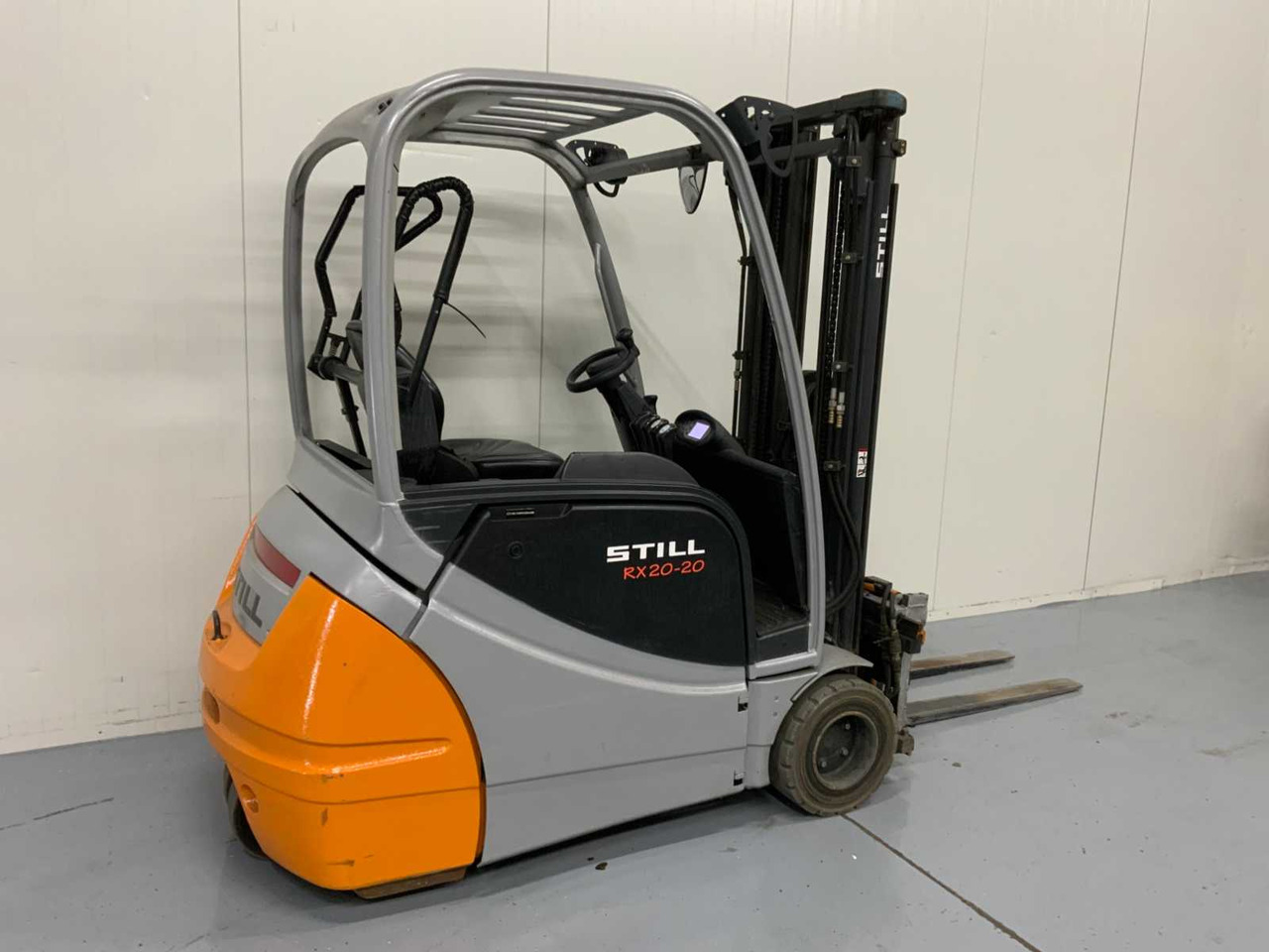 STILL RX20-20 - 4.7M TRIPLEX, FREE-LIFT, SIDE-SHIFT, FORK POSITIONER - FORKLIFT - Forklift: picture 4 STILL RX20-20 - 4.7M TRIPLEX, FREE-LIFT, SIDE-SHIFT, FORK POSITIONER - FORKLIFT - Forklift: picture 4