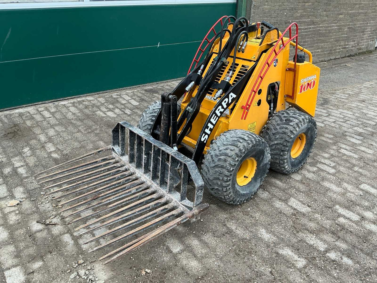 Sherpa 100 - Skid steer loader: picture 1 Sherpa 100 - Skid steer loader: picture 1