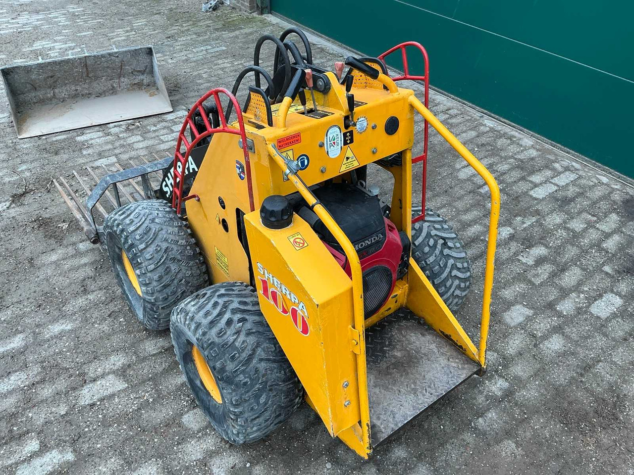 Sherpa 100 - Skid steer loader: picture 5 Sherpa 100 - Skid steer loader: picture 5