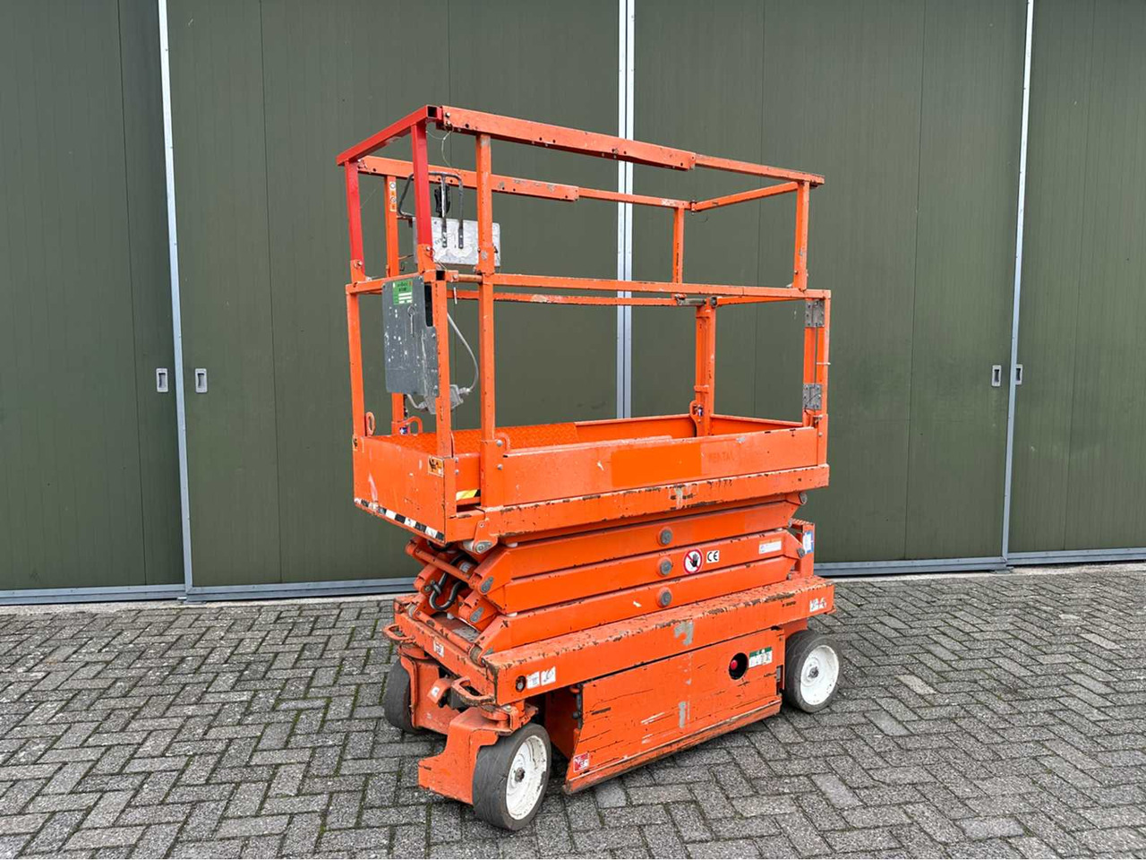 Skyjack Sd 3 3219 - Aerial platform: picture 1 Skyjack Sd 3 3219 - Aerial platform: picture 1
