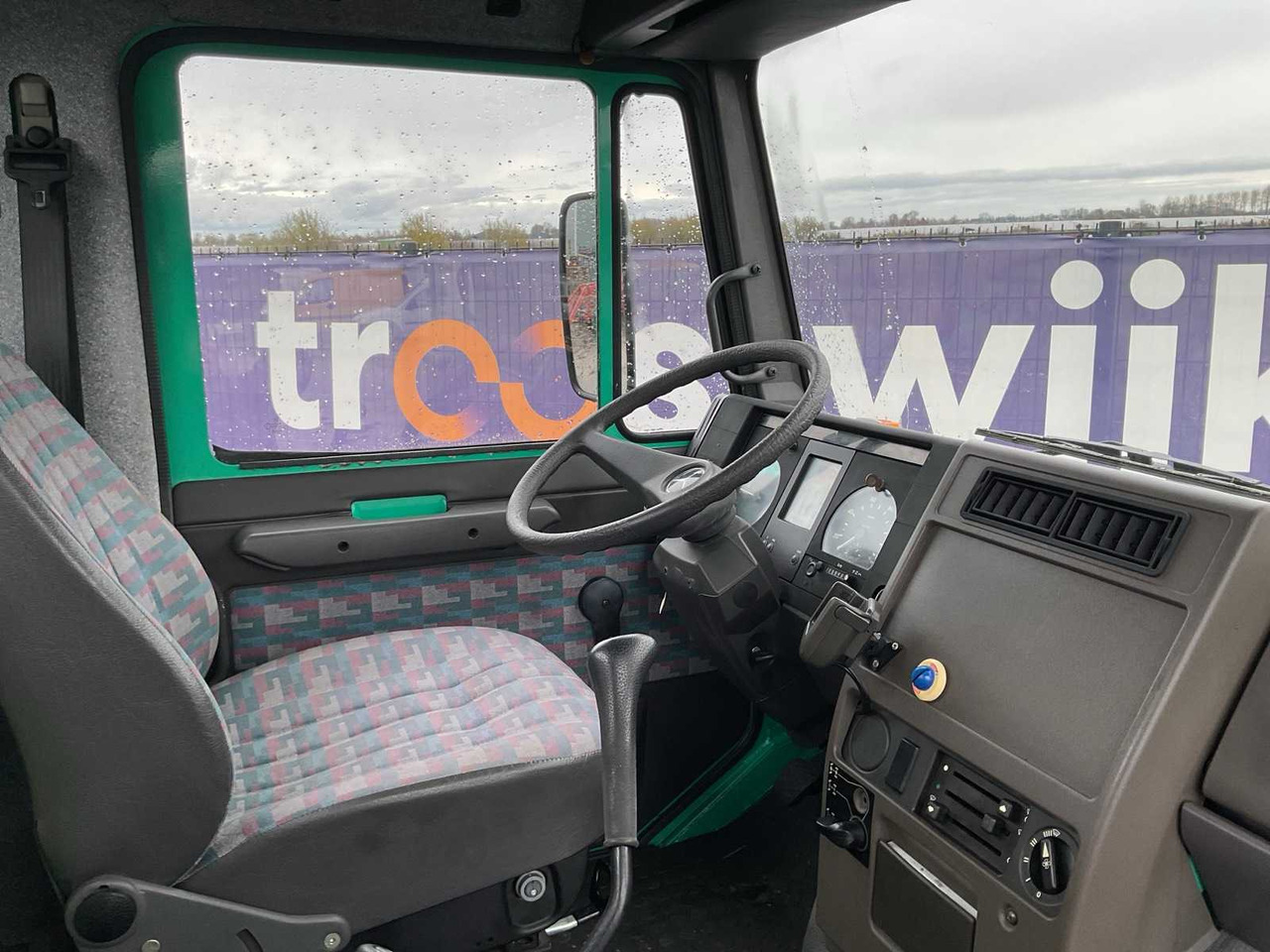 Truck 1998 MERCEDES-BENZ UNIMOG TRUCK: picture 6