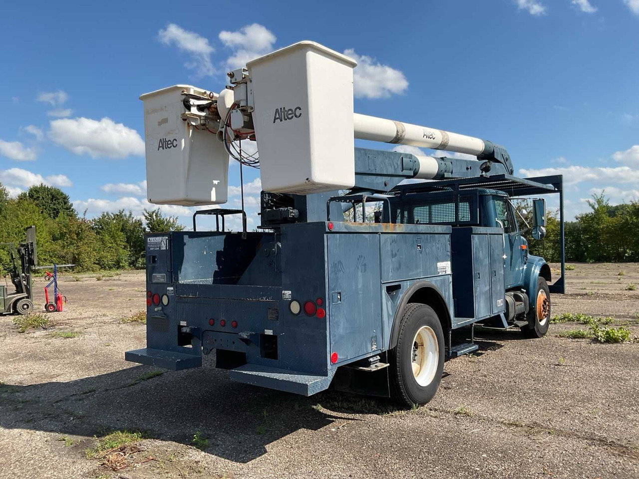 2000 NAVISTAR 4700 AERIAL PLATFORM - Truck: picture 5 2000 NAVISTAR 4700 AERIAL PLATFORM - Truck: picture 5