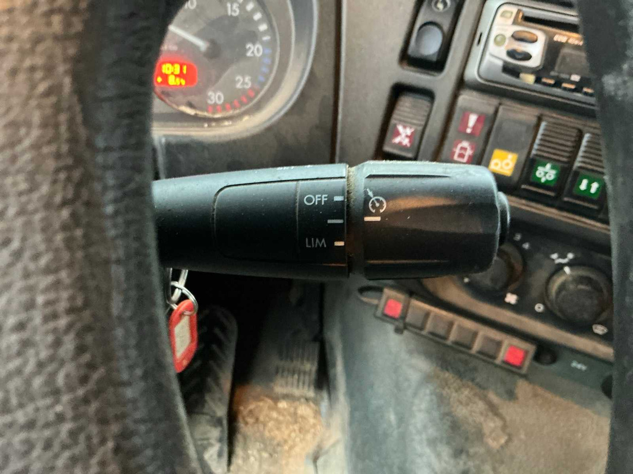 Truck 2005 GINAF GINC 3085 X4446 AGRICULTURAL TRUCK WITH TIPPER: picture 26