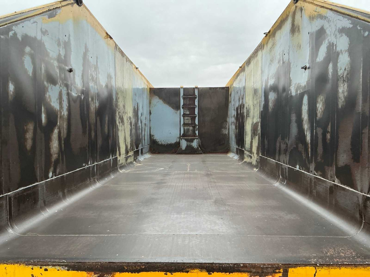 Truck 2005 GINAF GINC 3085 X4446 AGRICULTURAL TRUCK WITH TIPPER: picture 7