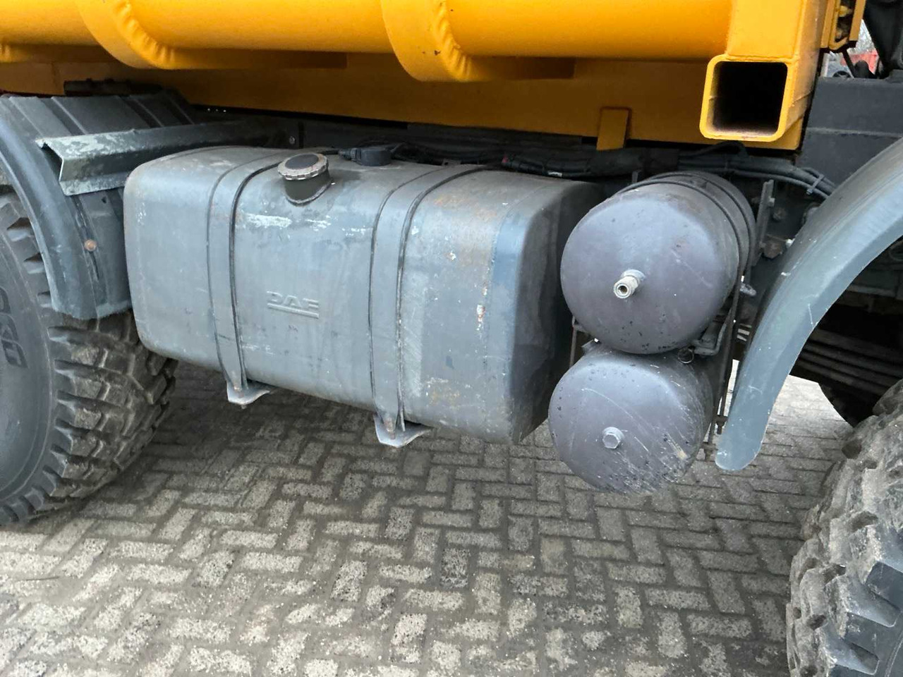 Truck 2005 GINAF GINC 3085 X4446 AGRICULTURAL TRUCK WITH TIPPER: picture 19