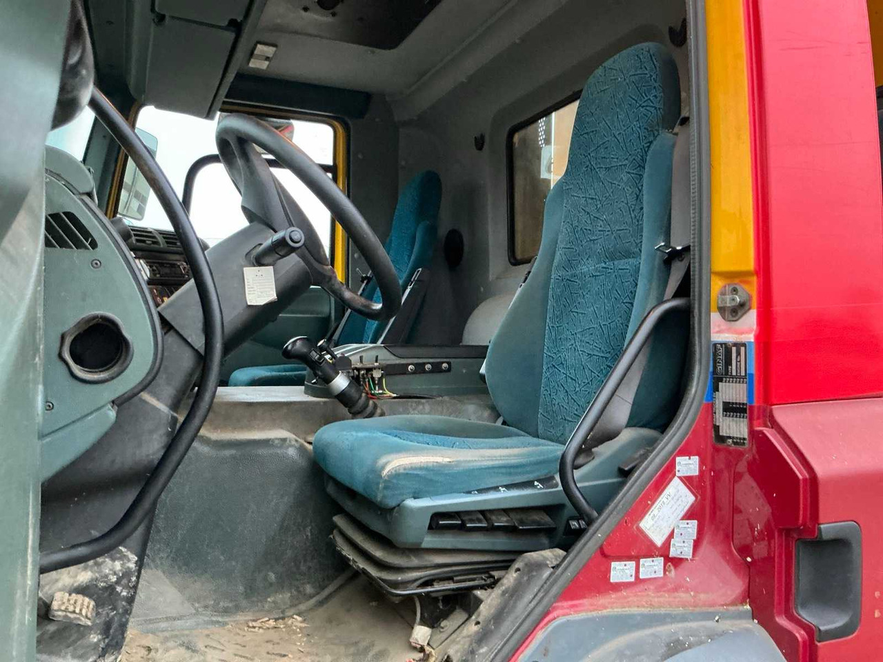 Truck 2005 GINAF GINC 3085 X4446 AGRICULTURAL TRUCK WITH TIPPER: picture 23