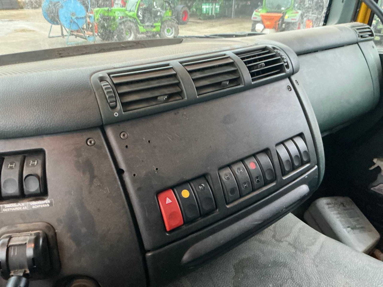 Truck 2005 GINAF GINC 3085 X4446 AGRICULTURAL TRUCK WITH TIPPER: picture 30