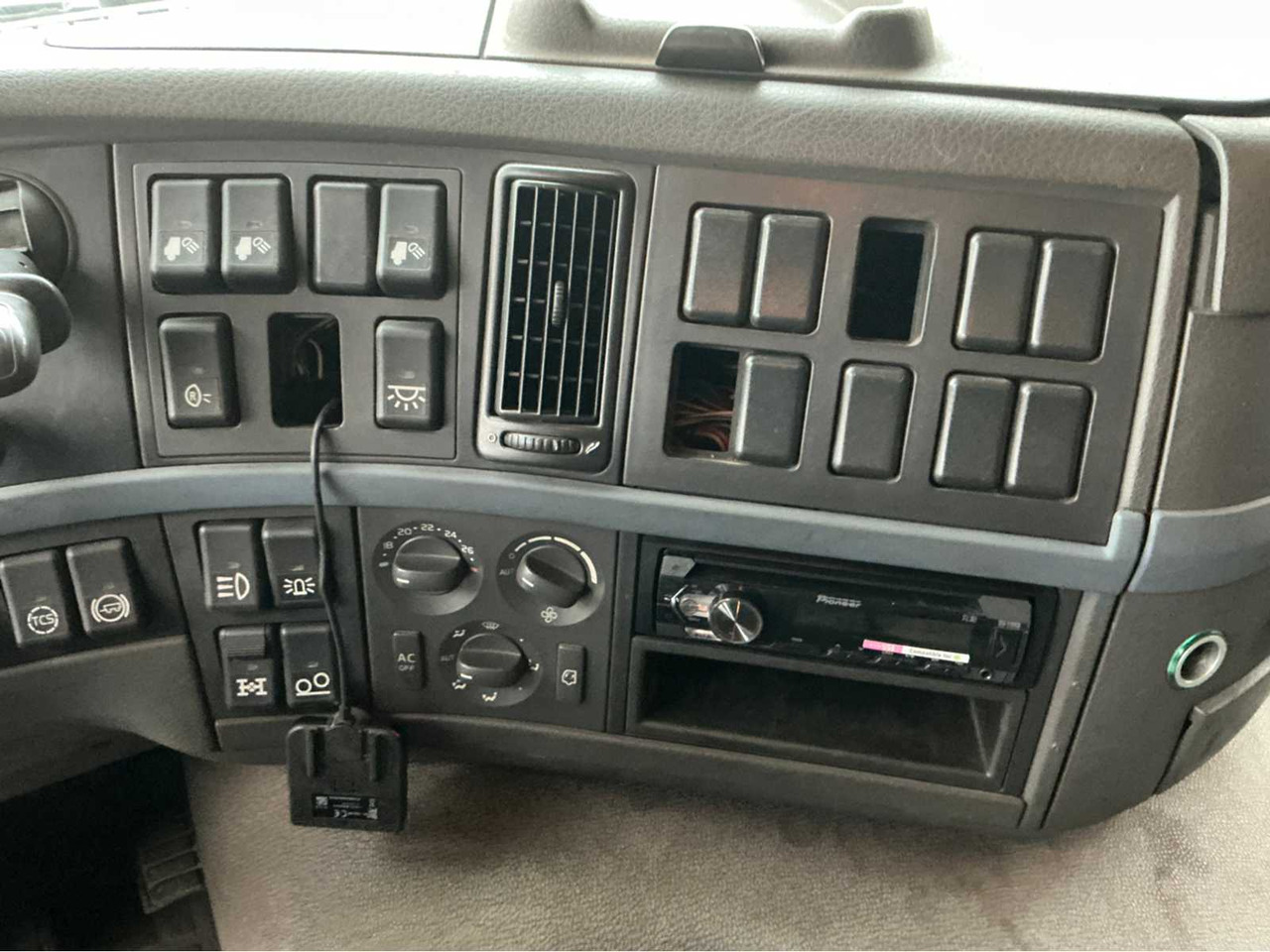 Truck 2007 VOLVO FM 440 TRUCK: picture 19