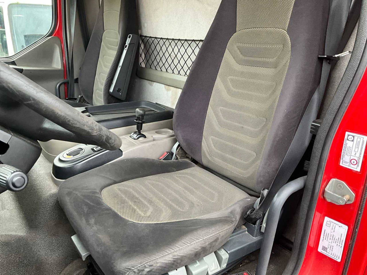 Truck 2010 DAF LF 55.250 - HYDRAULIC TAIL LIFT - 183000KM: picture 29 Truck 2010 DAF LF 55.250 - HYDRAULIC TAIL LIFT - 183000KM: picture 29