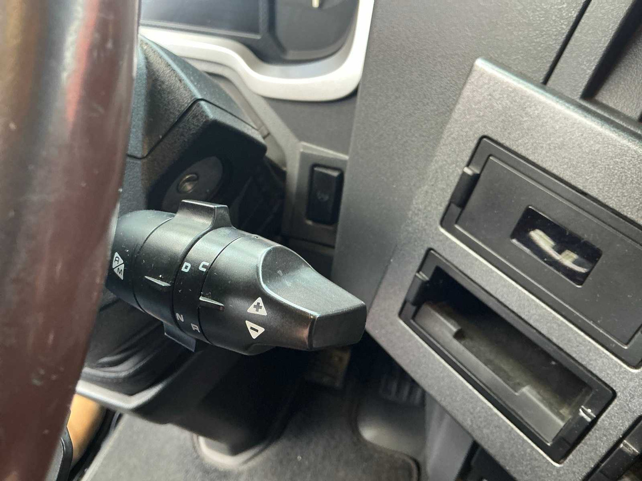 Truck 2017 RENAULT T480 COMFORT THD001 HIGH EDITION TRACTOR RENAULT T480 COMFORT: picture 28 Truck 2017 RENAULT T480 COMFORT THD001 HIGH EDITION TRACTOR RENAULT T480 COMFORT: picture 28