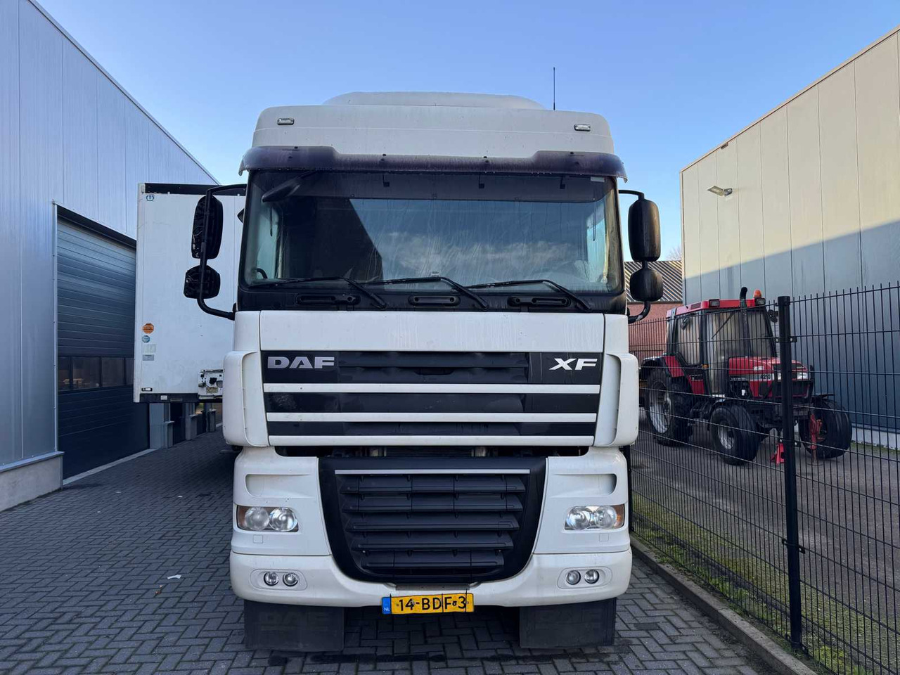 DAF - 2010 - FT XF105 - TRUCK - Truck: picture 2 DAF - 2010 - FT XF105 - TRUCK - Truck: picture 2
