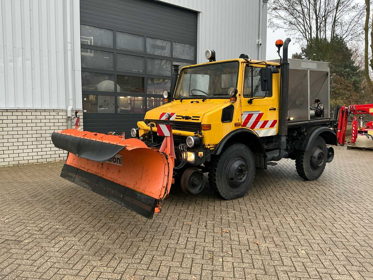 MERCEDES U1400 UNIMOG - Truck: picture 1 MERCEDES U1400 UNIMOG - Truck: picture 1