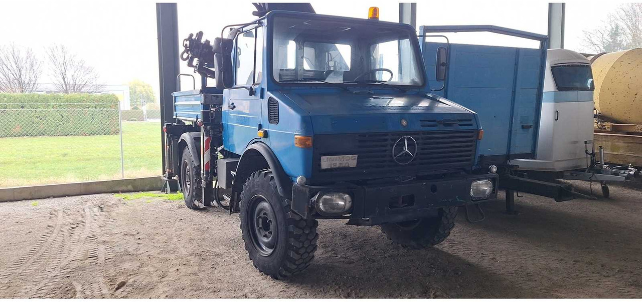 UNIMOG - 427-U1250 - TRUCK - 1992 - Truck: picture 3 UNIMOG - 427-U1250 - TRUCK - 1992 - Truck: picture 3