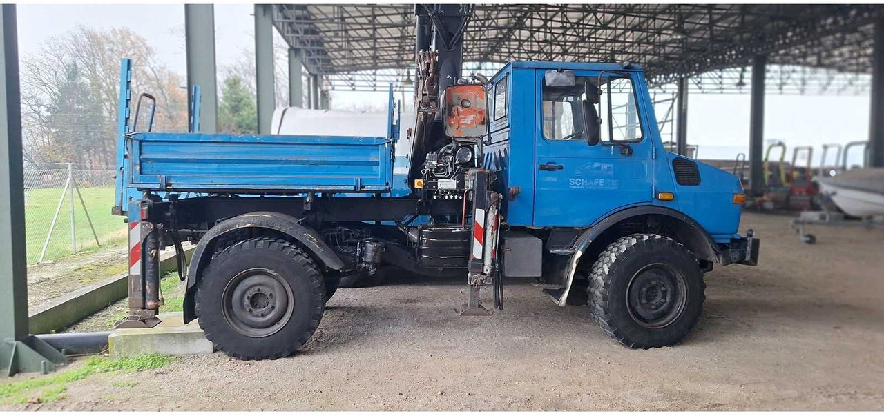 UNIMOG - 427-U1250 - TRUCK - 1992 - Truck: picture 2 UNIMOG - 427-U1250 - TRUCK - 1992 - Truck: picture 2