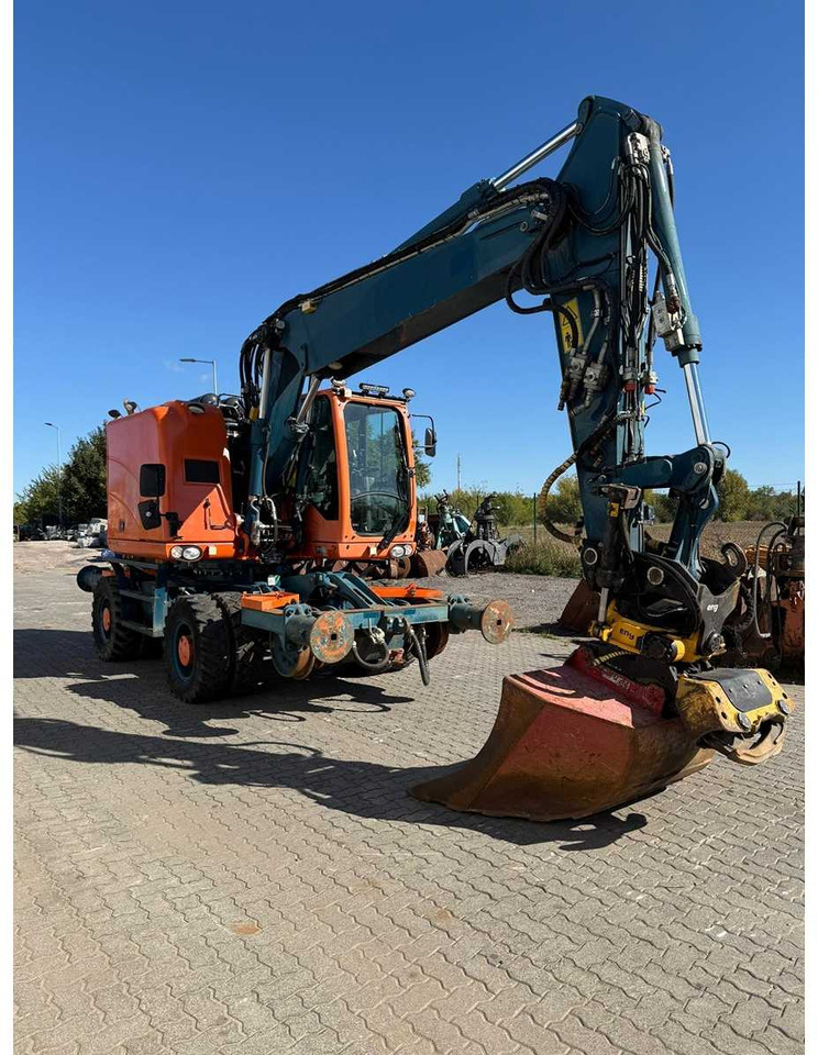 UNAC/CAT 22 TR - Wheel excavator: picture 3 UNAC/CAT 22 TR - Wheel excavator: picture 3